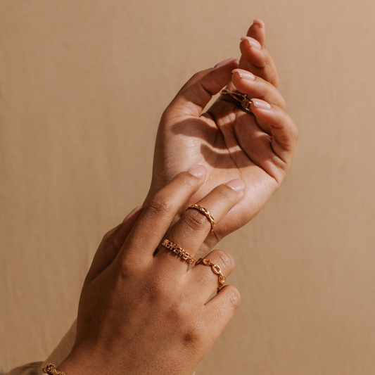 Caring for Your Gold Vermeil Jewellery: Tips and Tricks | Aphrolux